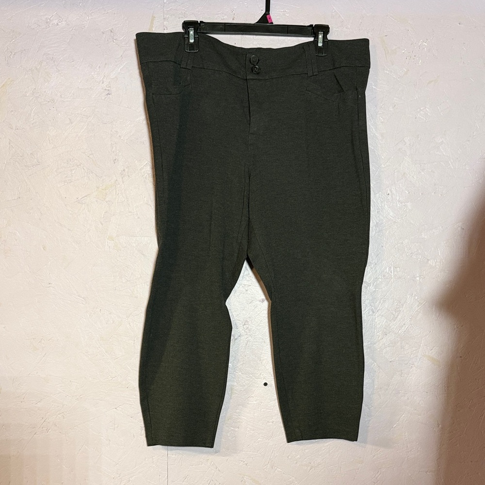Torrid Dark Gray Capris
